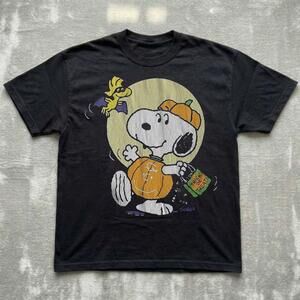 Style Snoopy T-Shirt Mens Large  Trick Or Treat Peanuts